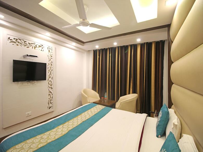 Oyo 6119 Hotel Royal Classic