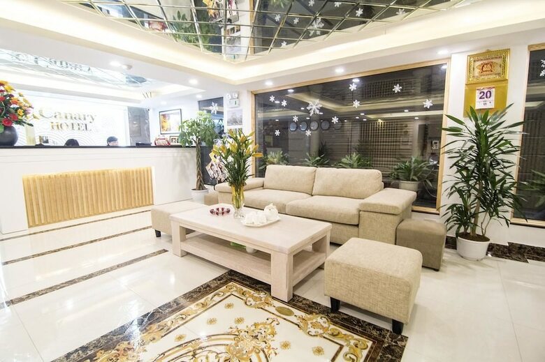 Canary Hotel & Apartment