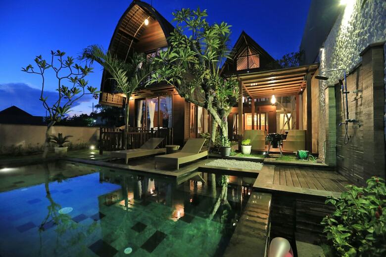 Raja Woods Villa