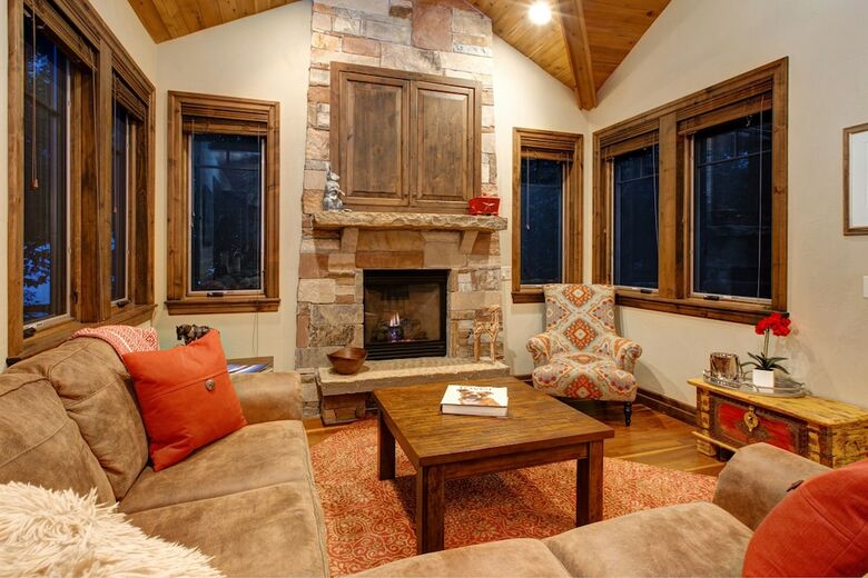 Abode At Quit 'n Time