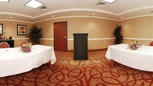 Hotel Comfort Suites Ontario Convention Center