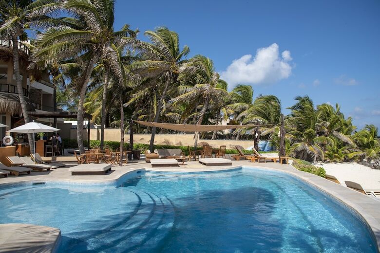 Hotel Playa La Media Luna, Isla Mujeres