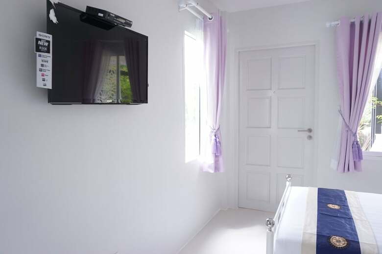 Hotel The White Village Ranong Resort