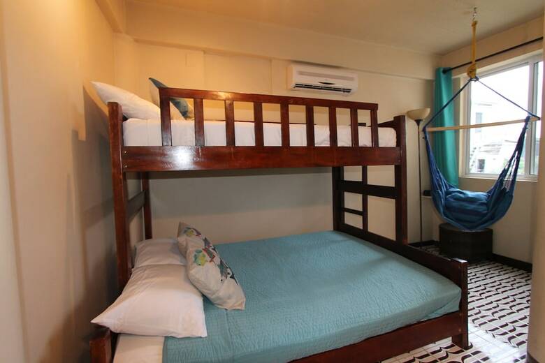 Parham Plaza Hotel