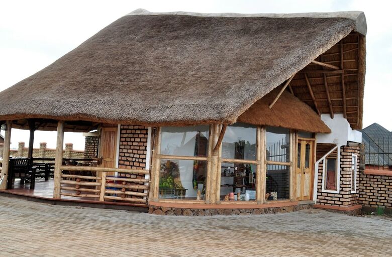 Bed & Breakfast Elite Backpackers Services Masaka