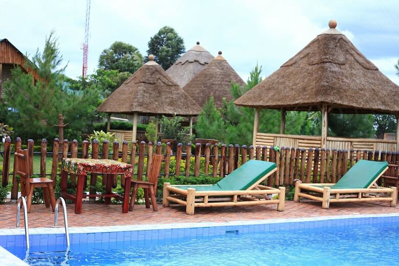 Bed & Breakfast Elite Backpackers Services Masaka