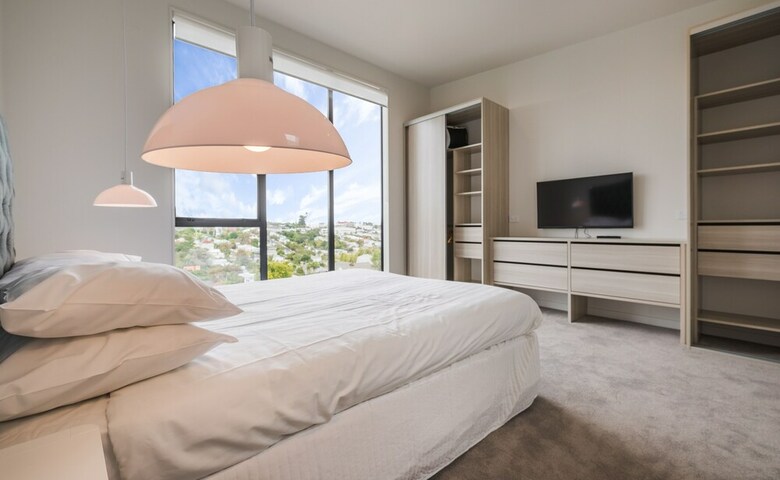 Spacious 3 Bedroom With Ensuite Bathroom