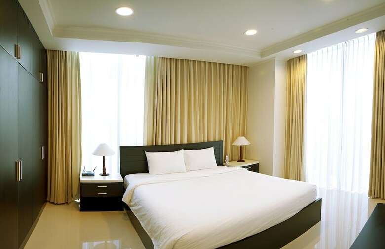 Apartamentos Mayfair Suites