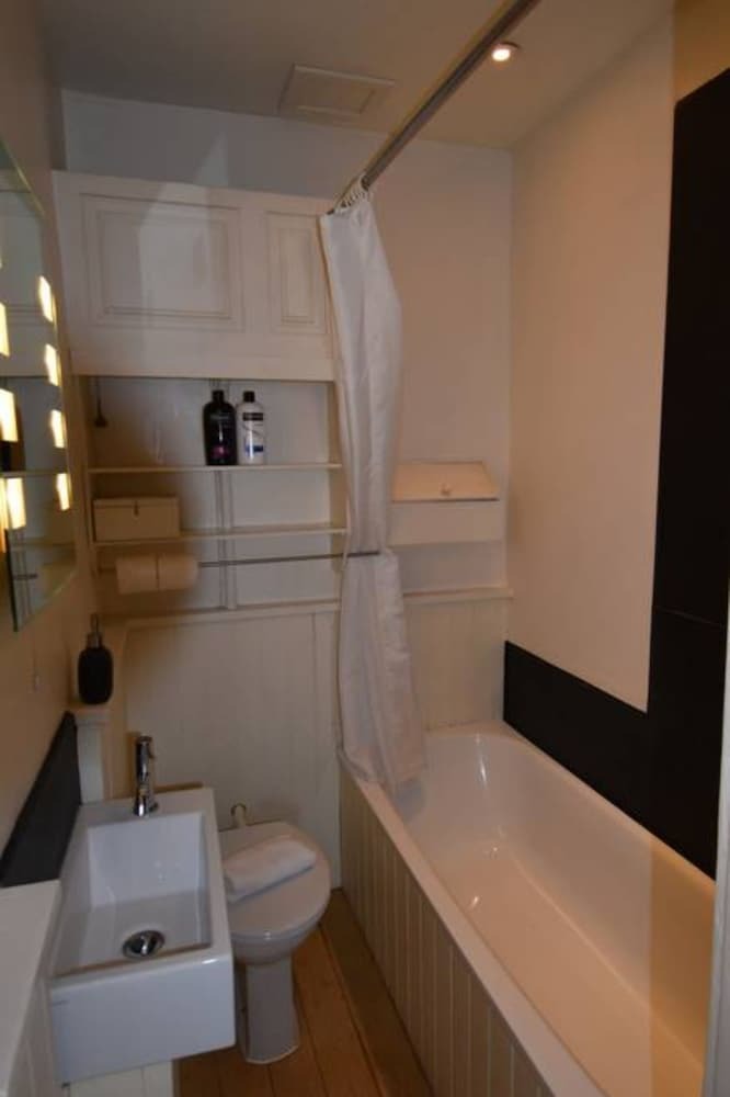 Apartamentos 4 Bedroom Flat In Edinburgh City Centre