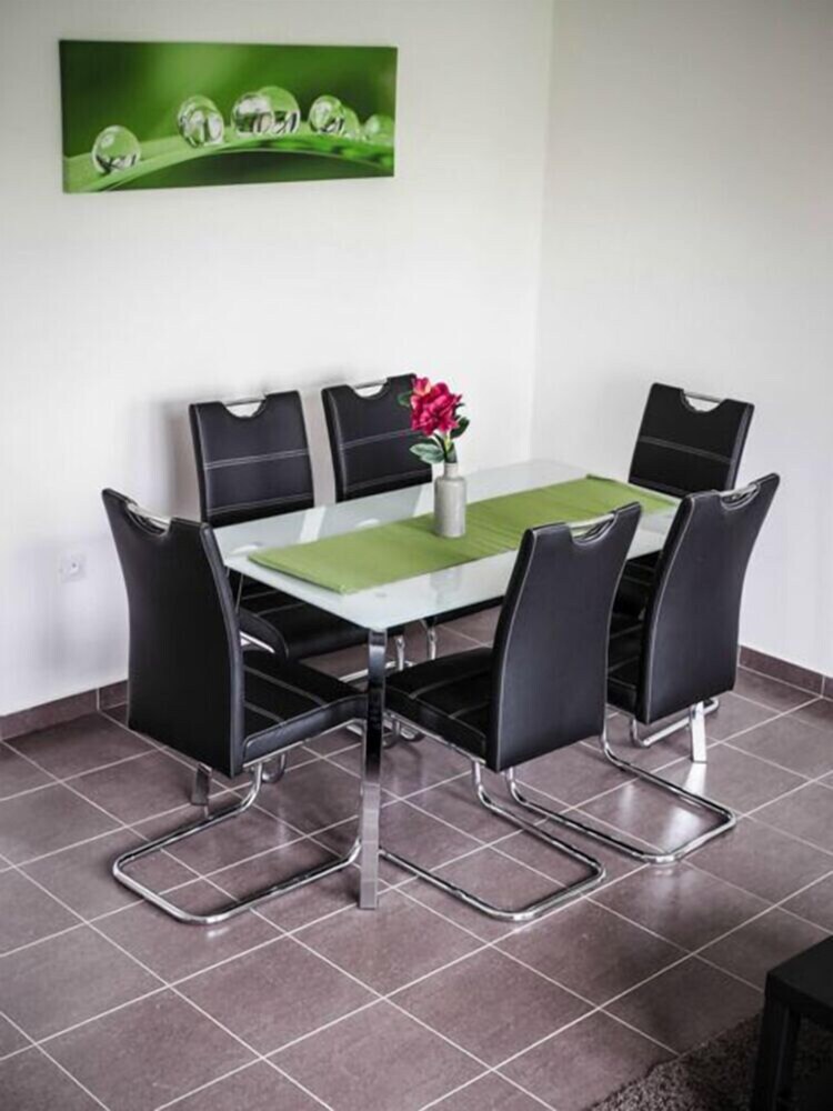Apartamentos Miraka