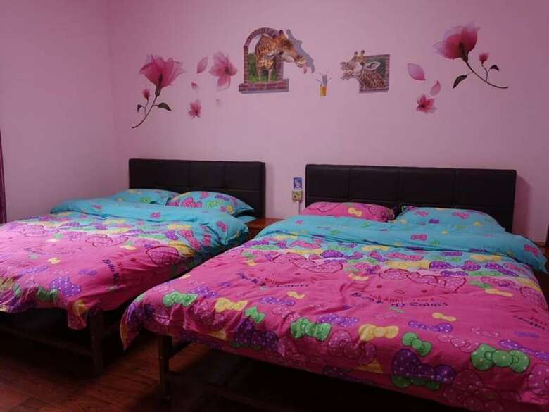 Hostal Wood Hostel