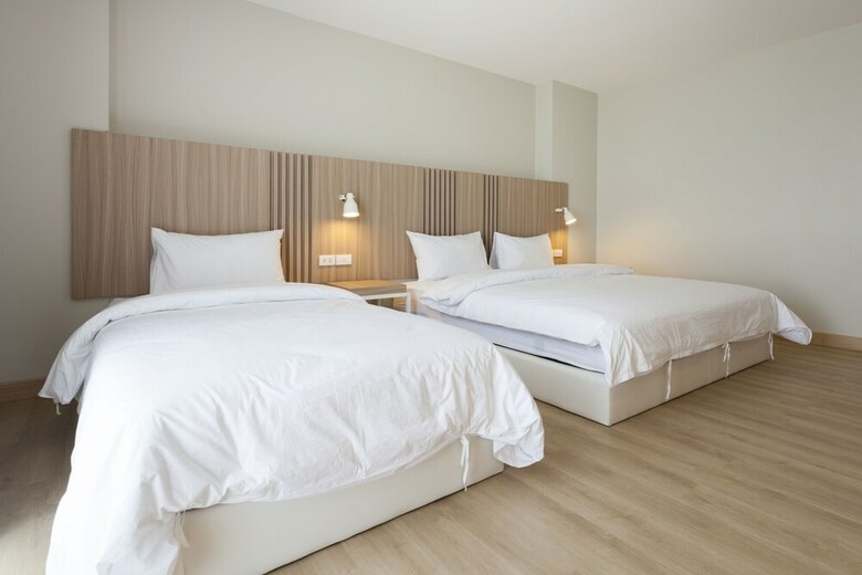 Easy Hotel 2