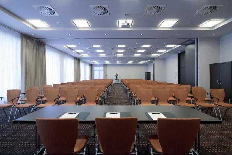 Intercityhotel Berlin Brandenburg Airport