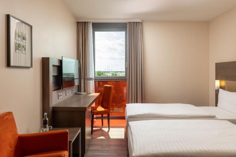 Intercityhotel Berlin Brandenburg Airport