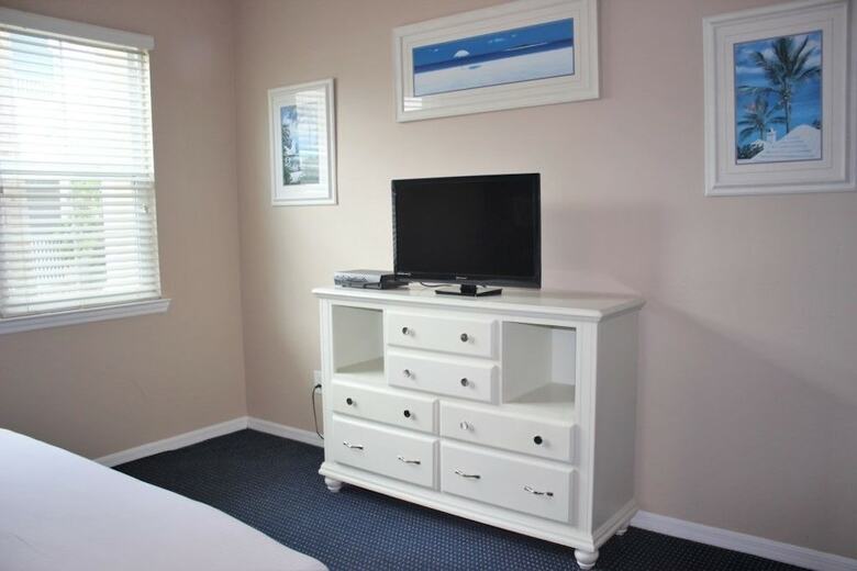 Runaway Beach Club 3101 - Two Bedroom Condo