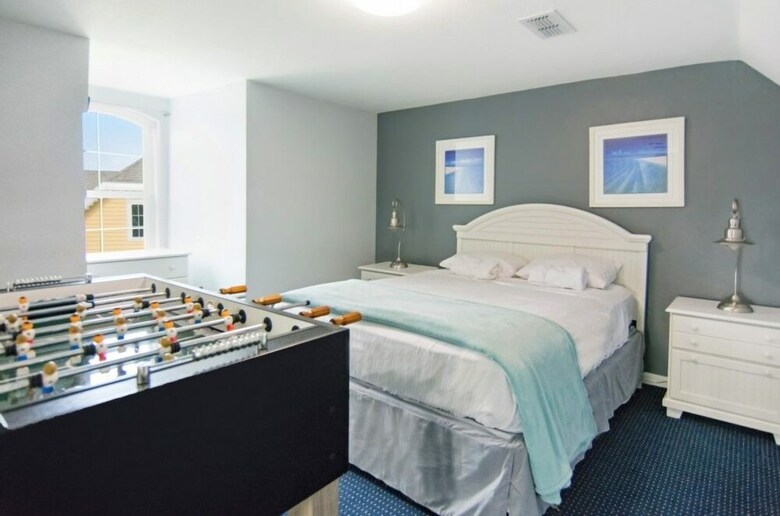 Runaway Beach Club 2202 - Three Bedroom Condo