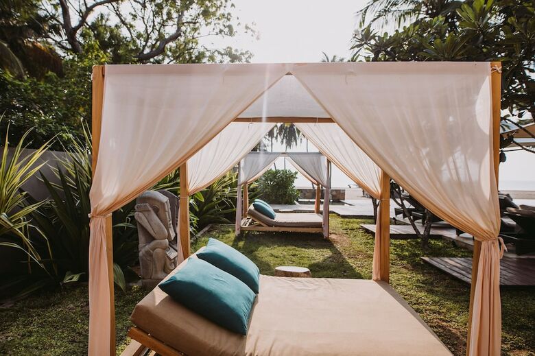 Hotel Karpaha Sands