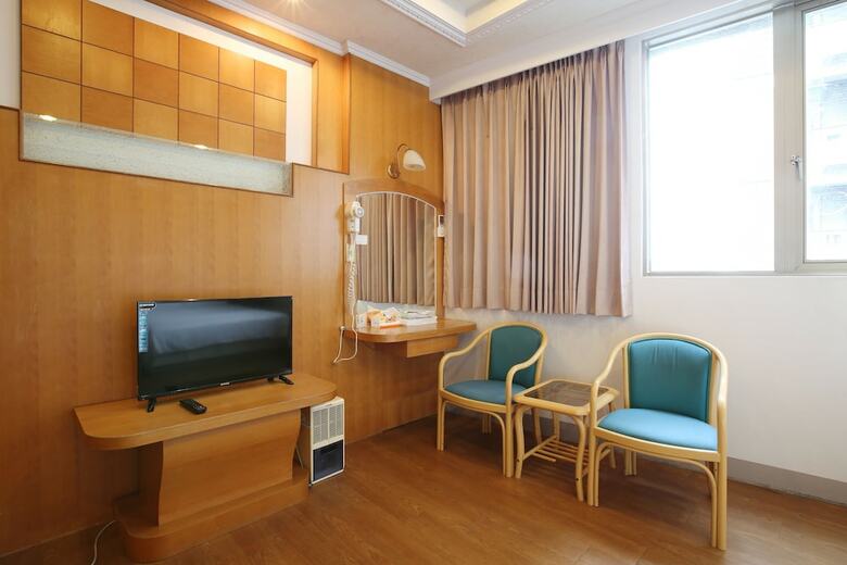 Long Shan Hotel
