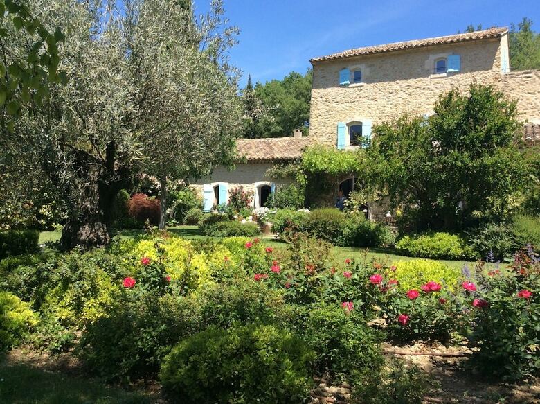 Hotel Chambres D'h�tes Et Mas - Les Bouisserettes