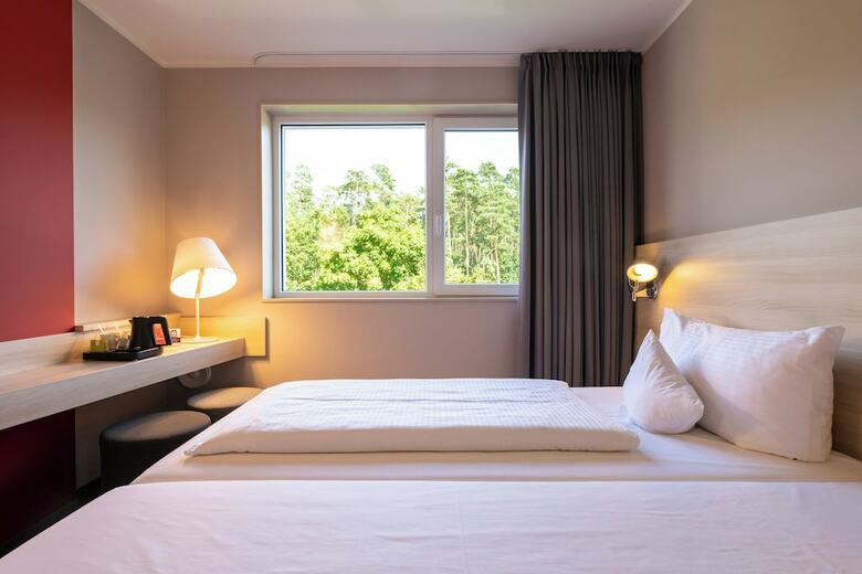 Serways Hotel Feucht Ost