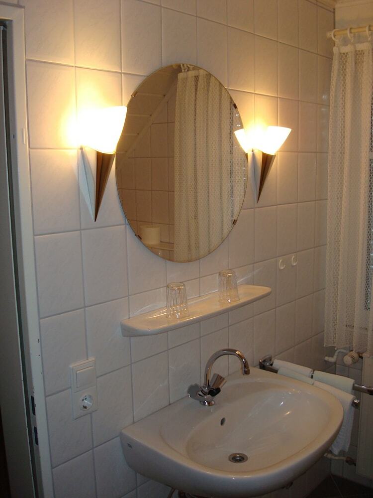Hotel Pension Hunaustuben