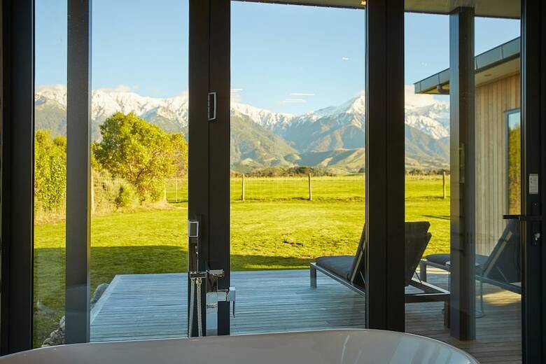 Cabana Glenburn Coastal Retreat - Adults Only