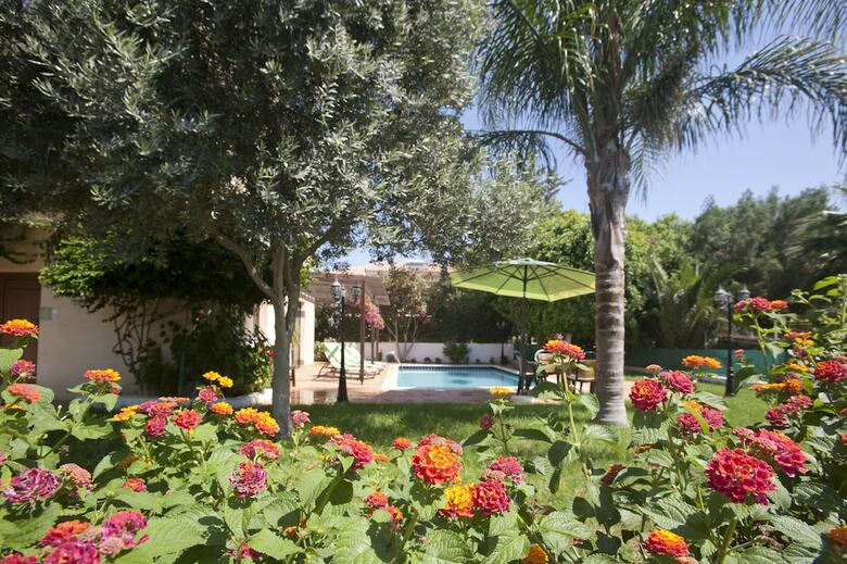Reginas Exclusive Villas