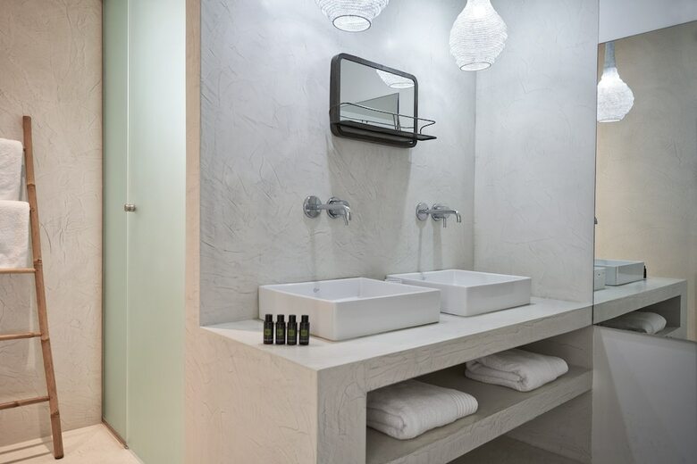 Kivo Art & Gourmet Hotel