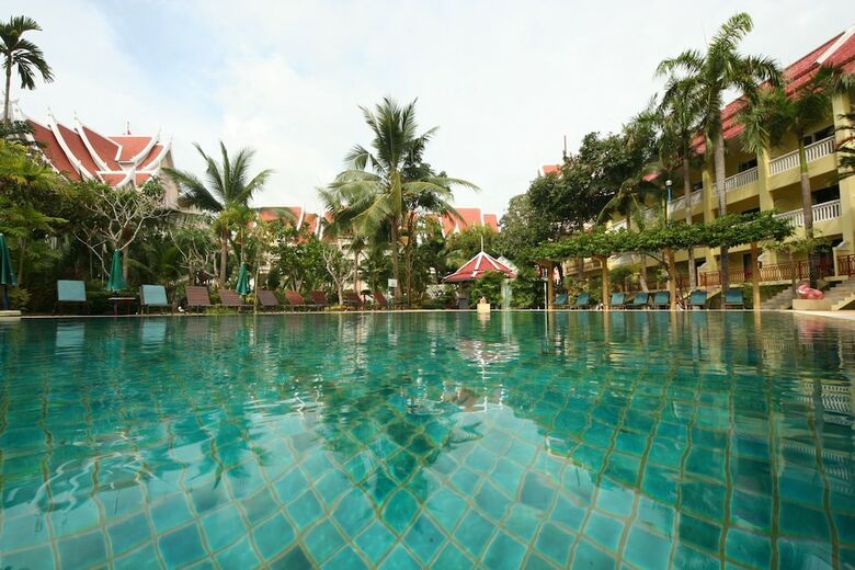 Hotel Aonang Ayodhaya Beach Resort