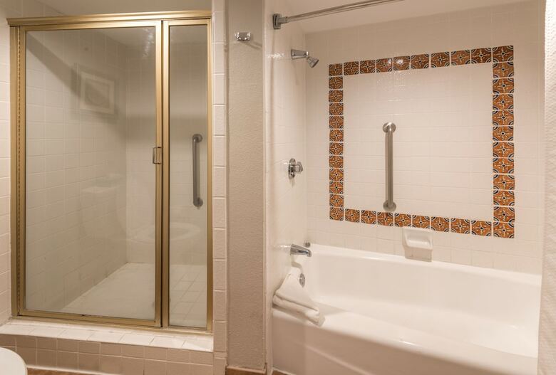 Vanllee Hotel And Suites