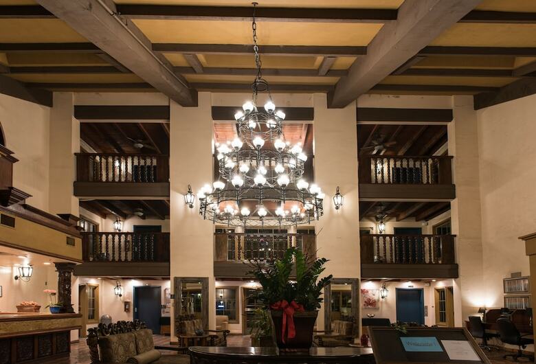 Vanllee Hotel And Suites
