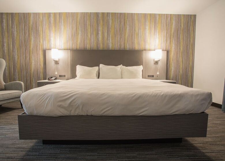 Vanllee Hotel And Suites
