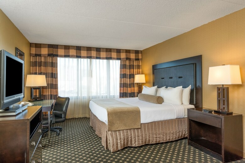 Hotel Crowne Plaza Indianapolis Airport
