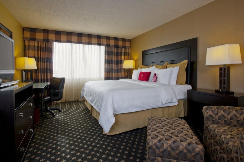 Hotel Crowne Plaza Indianapolis Airport