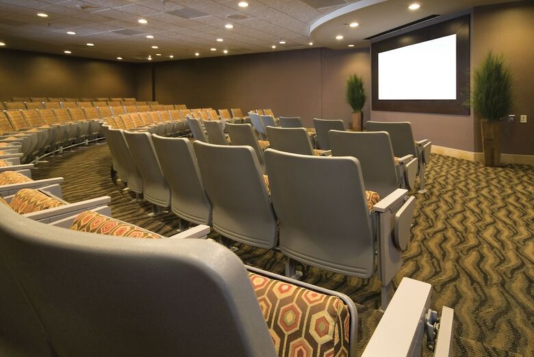 Hotel Crowne Plaza Indianapolis Airport