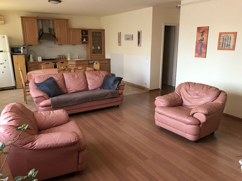Lotusz Apartments
