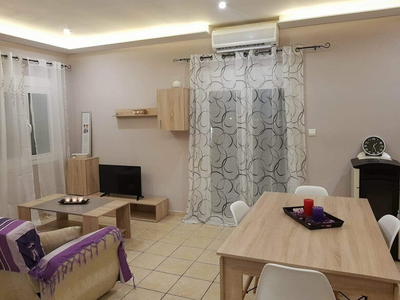 Nina Apartments