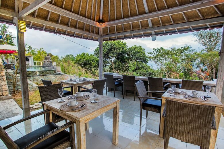 Bed & Breakfast The Puncak Sunset Ceningan