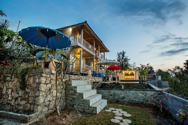 Bed & Breakfast The Puncak Sunset Ceningan