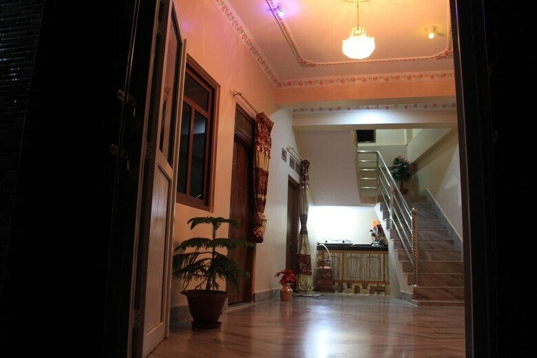 Bed & Breakfast Natures Treat Homestay