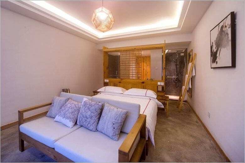 Ru Village Hotel