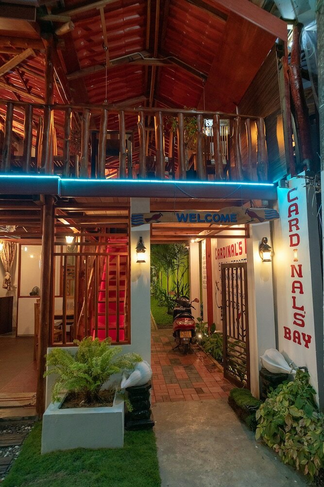 Hotel Cardinals Bay Resort