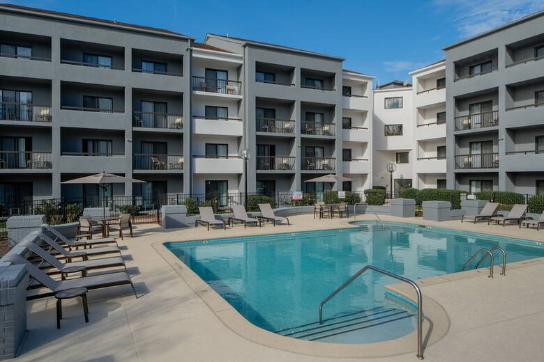 Hotel Courtyard By Marriott Nashville Airport