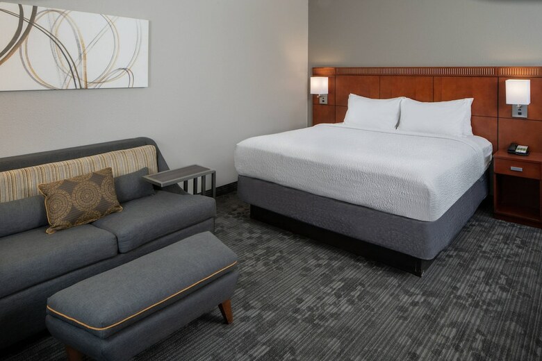 Hotel Courtyard By Marriott Nashville Airport