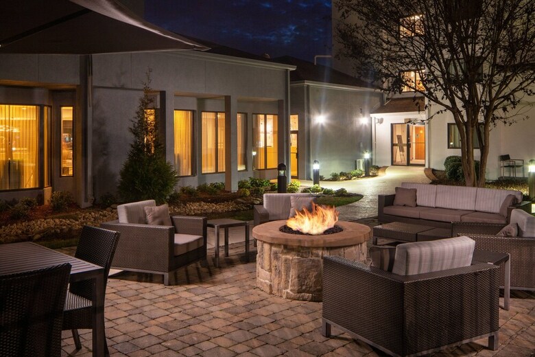 Hotel Courtyard By Marriott Nashville Airport