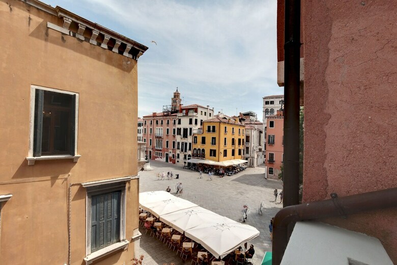 Santo Stefano Accademia Apartment Venice