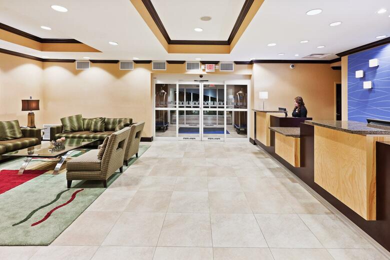Holiday Inn Express Hotel & Suites El Paso