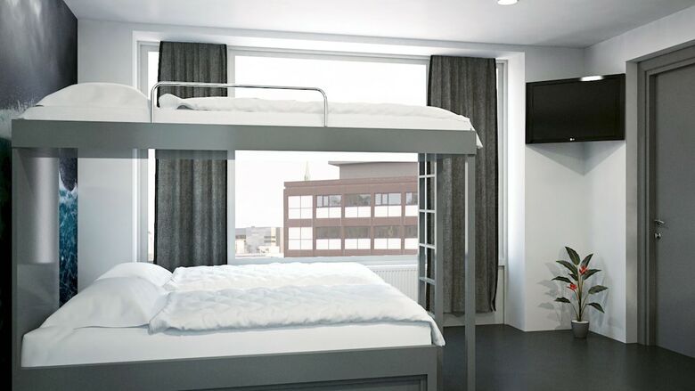 Yess! Hotel, Sure Hotel Collection By Best Western