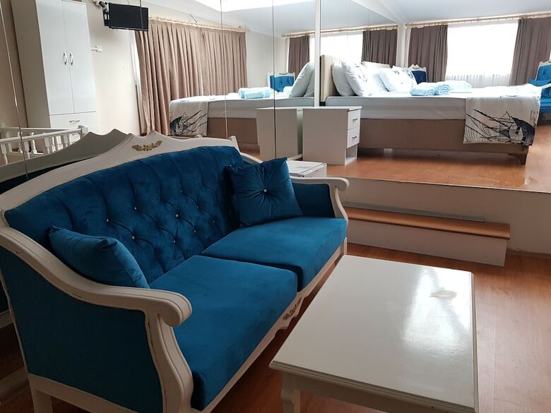 Hotel Blue Suites
