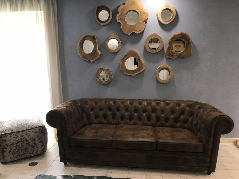 Hostal Royal Beach Hostel & Suites